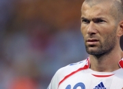 刷新纪录引发热议！，哈兰德在快船比赛中大比分获胜全场沸腾不已